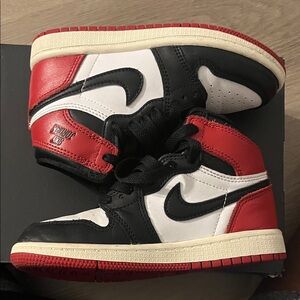 JORDAN 1 RETRO HIGH OG (PS)
